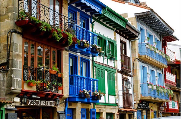 西班牙房产市场回暖华人掀购房热潮