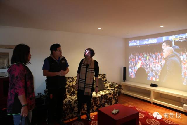 ���ǻ��𡱺���������Ŀ������ѵ�������Ի�����