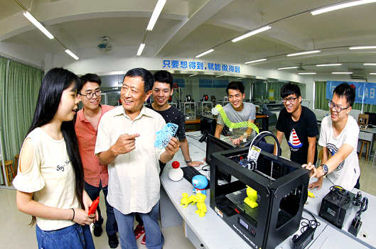 ��ɽ��ѧ�»�ѧԺΪ������������ʸ���Ӧ�����˲�