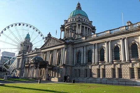 Ӣ������ȫ���һ�󡰸߶�͸�����ķ��ز��г�