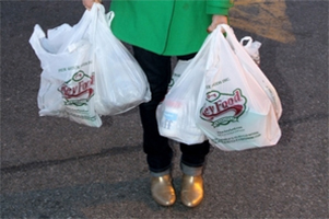 Ӣ�����������ϴ��շѺ�һ�����ü�ʮ�ڸ�