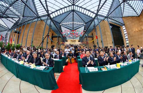 ˿��֮·�����쵼�ˣ����������������¡�ؿ�Ļ