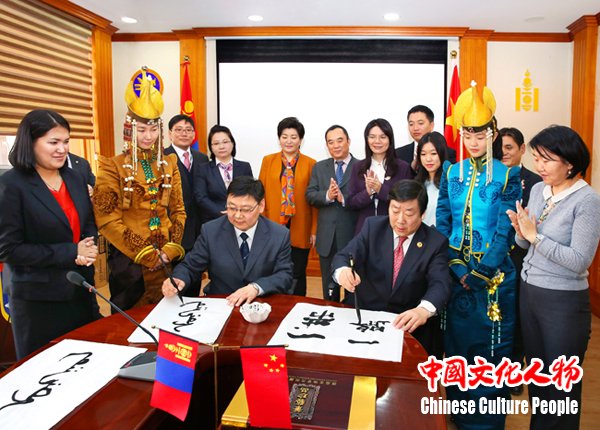 ��ɽ��ѧ�»�ѧԺ��һ��һ·���Ļ�����������ѧ