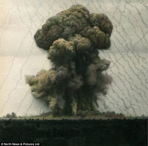 Ӣ��������50����ڰĴ����Ǻ�������Ƭ�ع⣨��ͼ��