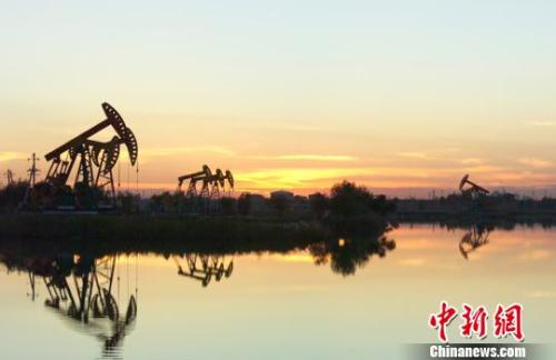 ͼΪ��ϼ�еĳ��ͻ��������� ��