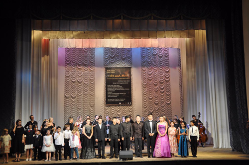 �ڿ���Art_and_More�������������ֽ��ڻ���Բ�������Ļ