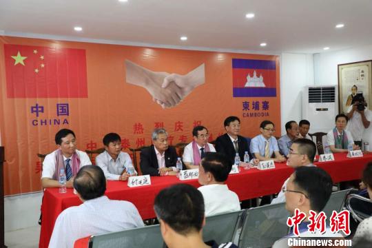 ͼΪ��ӭ��̸�ֳ���Ժ���ṩ