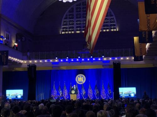 �й�����ŦԼ�ݳ����ӵ����ξ�ְ�����ڰ���˹�����С��������������ձ���/���� �㣩