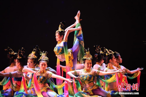 ����ʱ��2��10�գ����׶໪�������ű����赸����ػ͡����������ɶ��׶໪�������������2019���ĺ�ͬ����������ҫ���´������ڼ��ô���׶����ݡ�<a target='_blank'  data-cke-saved-href='http://www.chinanews.com/' href='http://www.chinanews.com/'>������</a>���� ���� ��