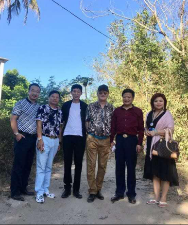 �紺�����ǿ���ֱ��С����