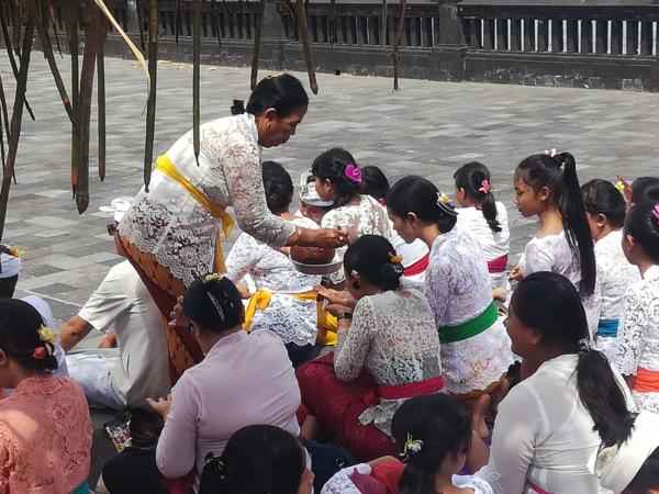 ��Խʱ�յ���ʷ����һһղ���ٴ����Ŵ�˿��֮·�������̺��໨��