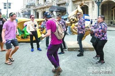 ��δ�����ȴ������ʶ���й��Ļ���ר�ⱨ������ɹŰ͹�����չ