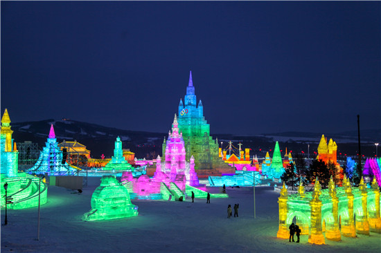 ��ѩ�������������Ա�ѩ֮������д��������֮����