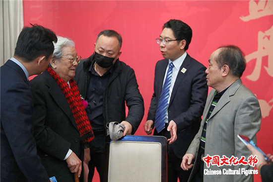 ɳ��Ӧ����ϯ����Ѫ���ģ�����ɳ�Ϻ�����120����ϵ�л��