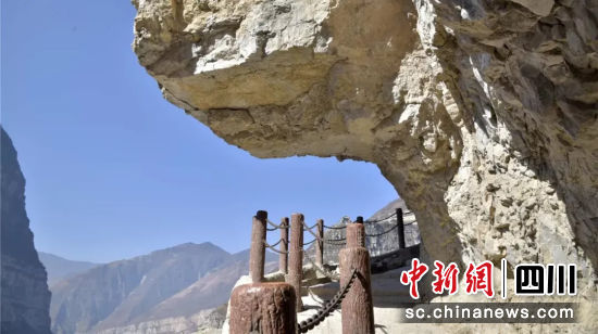 ͼΪ��·�����������ܷ��߹�ͼ