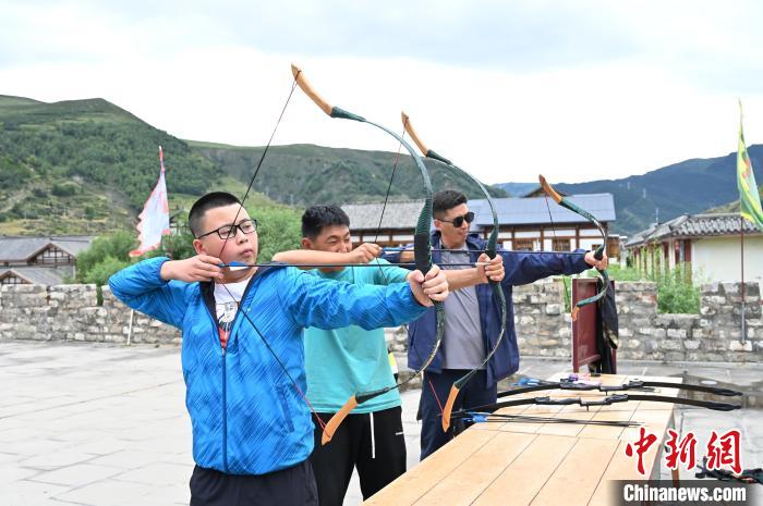 �Ĵ����˾ٰ조���ϼ��³������껪�