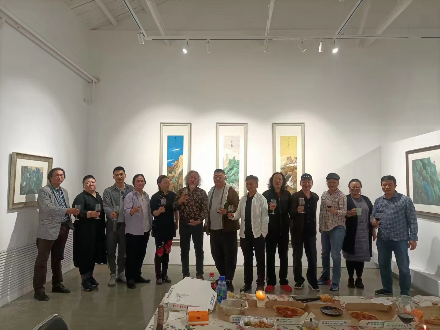 Զɽ�ĺ���_�佣���ִ��ز���Ʒչ��Ļ