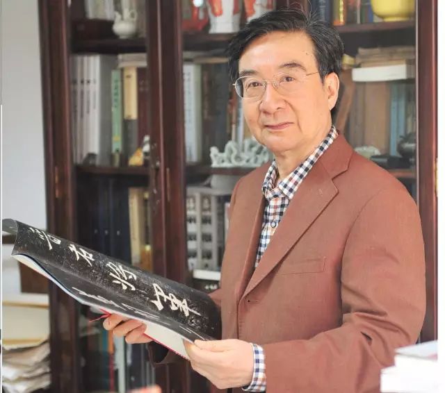 �����ݸ���50��ǰ�������£�80����������ڴ��촫�棡�����ճɣ�����Ϊ����ʫ���顢������������������